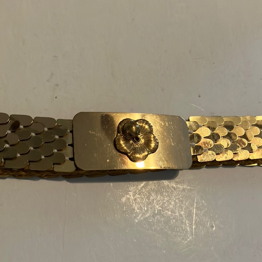 Vintage Goldtone Scaled Belt with Floral Embellished Buckle‎